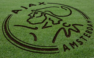 爱游戏电竞精华-凯恩号召球迷保持信心我们回来了